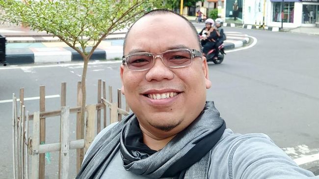Mustofa Nahra Ungkap Konspirasi Gelang Massa (koplak inside)