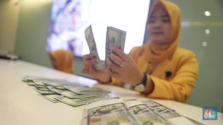 Dolar Rp 14.030, IHSG Tinggalkan Level 5.800