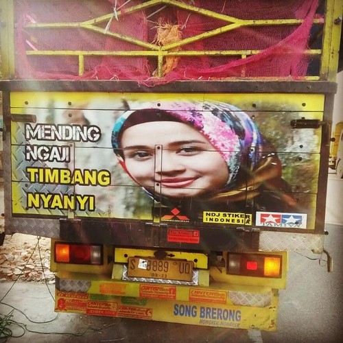 Saat 13 Wajah Artis Indonesia Jadi Lukisan Truk, Kocak Tapi Sarat Makna