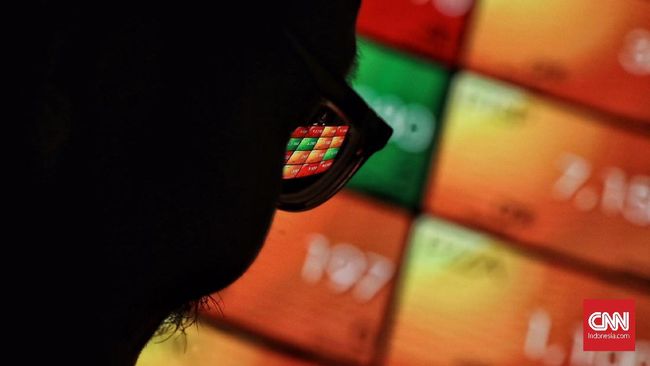 Seluruh Sektor Melemah, IHSG Anjlok 1 Persen di Awal Pekan