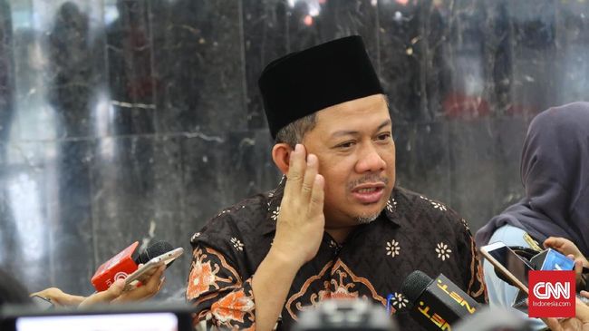 Fahri Hamzah Sebut Penahanan Bahar Smith Ada Penargetan 