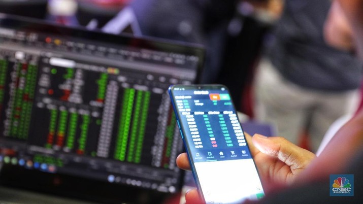 Saham Big Cap Terbang, IHSG Rebound Melesat 1% Lebih