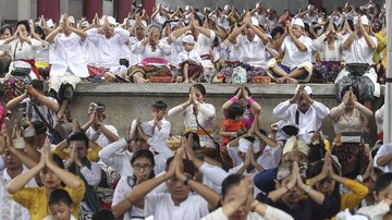 Sejumlah Menteri Tegur Koster soal Upacara Adat Bali, Jangan Sampai seperti di India