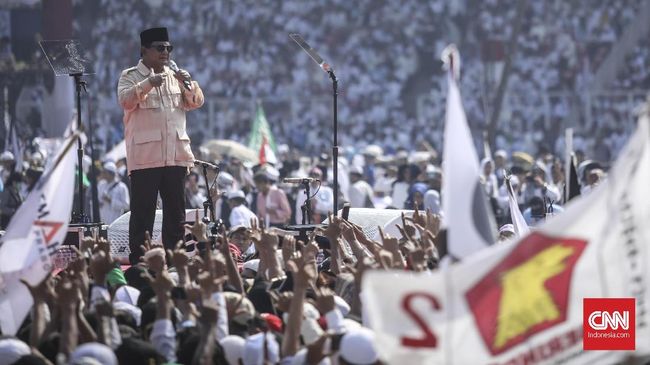 Prabowo Minta Maaf Tak Bekali Amplop untuk Pendukung di Solo