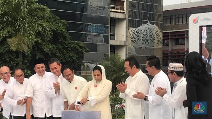 Rencana Besar Menteri Rini dan Perombakan Direksi BUMN