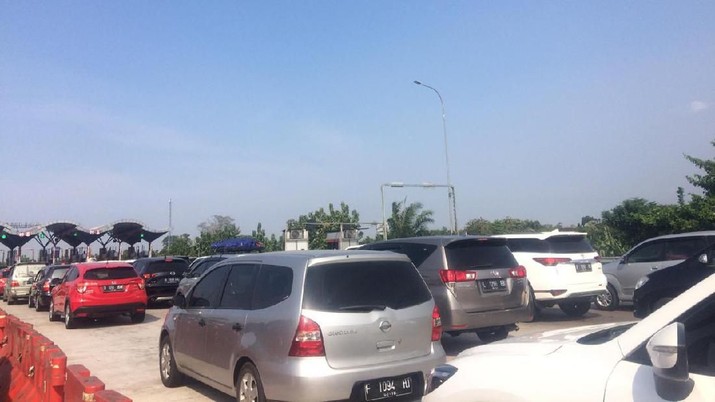 Tol Trans Jawa Malah Macet di Lebaran Hari Kedua, Ada Apa?
