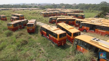 Ada Uang DKI Rp110 M di antara 'Kuburan' Bus TransJakarta
