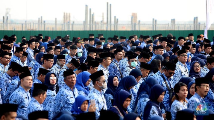 Honorer PNS Diganti Outsourcing, Segini Gaji yang Diterima!