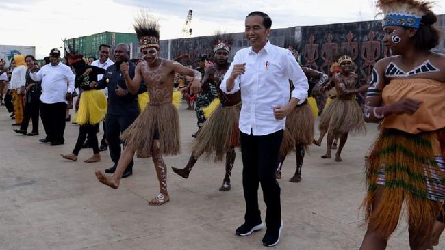 Pemerintah Jokowi Diminta Contoh Gus Dur Atasi Gejolak Papua