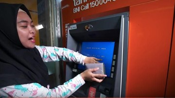 Yuk Kepoin Isi Saldo ATM 4 Artis Ini!