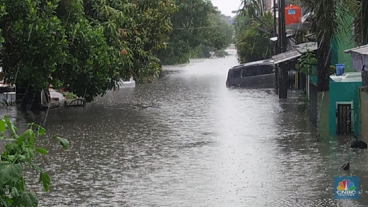 Ridwan Kamil Tetapkan Status 6 Daerah Jabar Darurat Banjir!