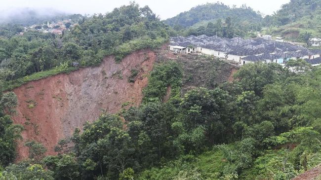 Hujan Ekstrem, Sejumlah Wilayah di Bogor Banjir dan Longsor