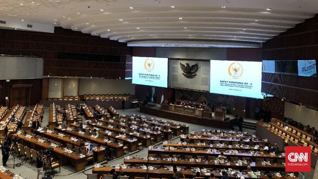 Buruh Nilai DPR Tak Ada Empati Bahas Omnibus Law Saat Corona