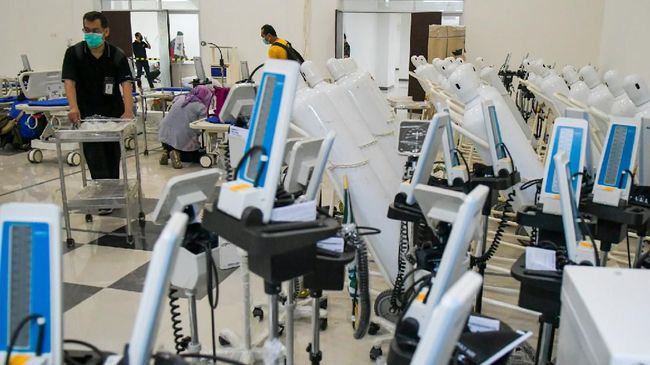 Polri Kirimkan 30 Tenaga Medis untuk RS Darurat Wisma Atlet