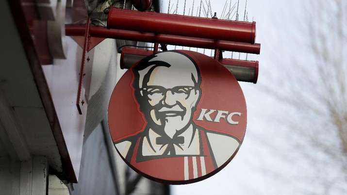  Dramatis! Markas KFC Dikepung Karyawan, Ada PHK &amp; Potong Gaji