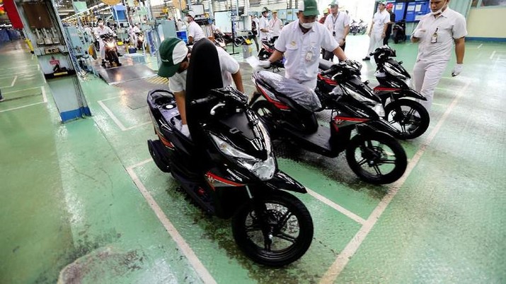  Penjualan Sepeda Motor 'Terbang', Kode Ekonomi Mau 'Lari'?