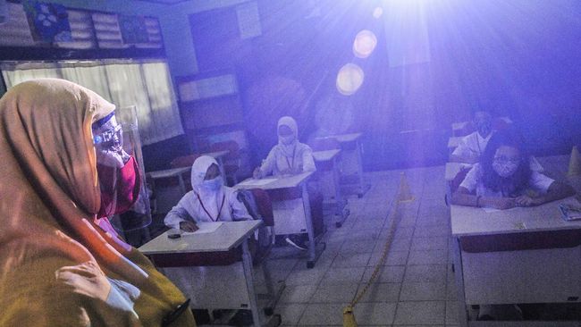 Kemendikbud Buka Suara soal Klaster Corona di Sekolah