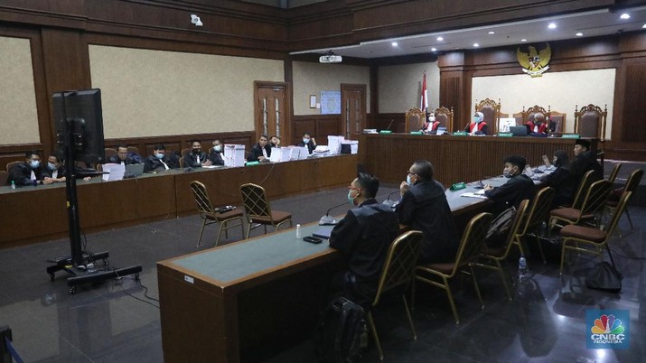Bacakan Pledoi, Hary Prasetyo Sebut Nama Rini Soemarno