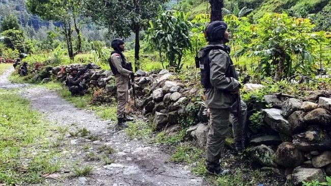 Buron KKB Mairon Tabuni Tembak Mobil Brimob hingga Bakar Kios