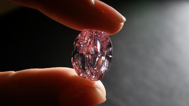 berlian-terlangka-di-dunia-dilelang-harga-capai-rp-530-miliar