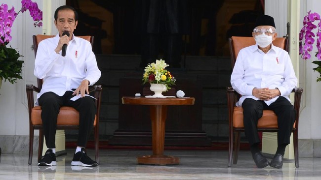 Survei LSI: 81,9 Persen Warga Puas dengan Kinerja Jokowi