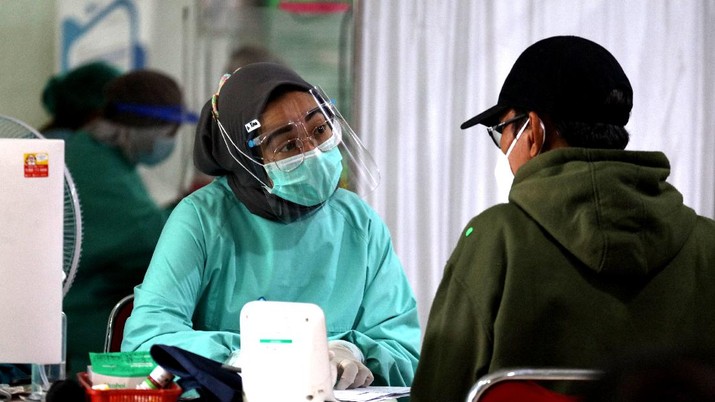 Stay Safe! Kasus Corona RI 'Menggila', Sekarang No 3 Asia...