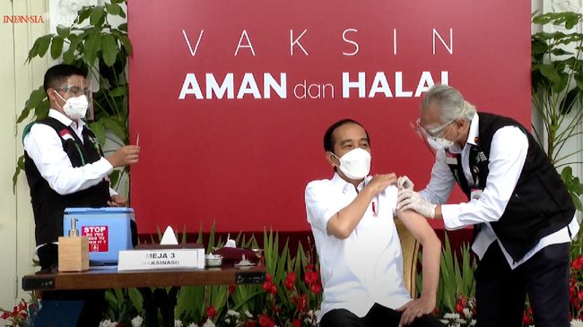 Jokowi Terima Suntikan Dosis Pertama Vaksin Covid-19 Sinovac