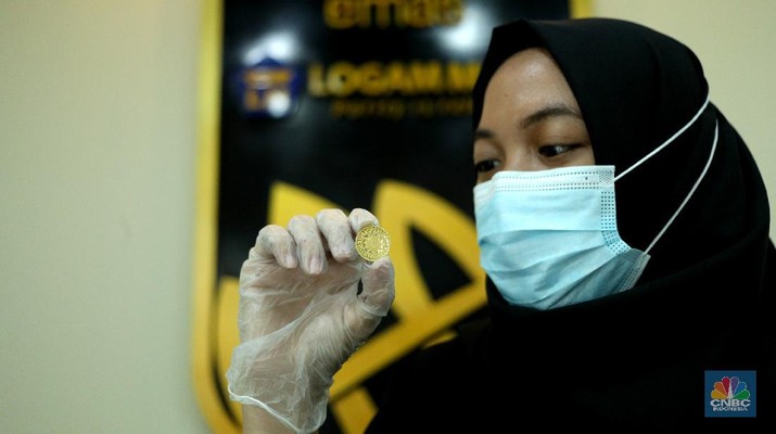  Gara-gara Emas Dunia Ambruk, Harga Emas Antam Nyungsep!
