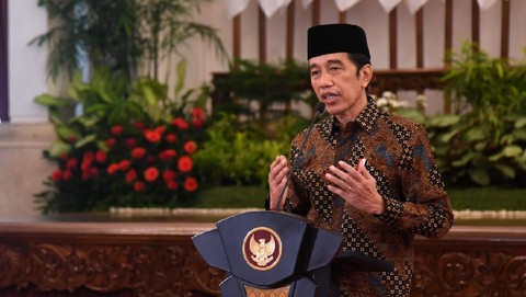 Jokowi Sebut Kata 'Bodoh' Karena APBN-APBD Dipakai Beli Produk Impor
