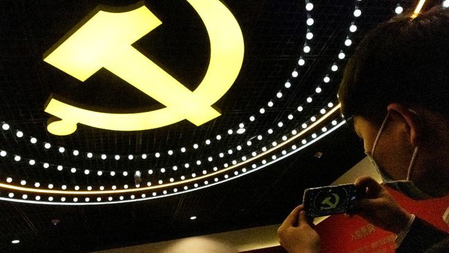 'Kematian' Uni Soviet dan Cara Partai Komunis China Bertahan