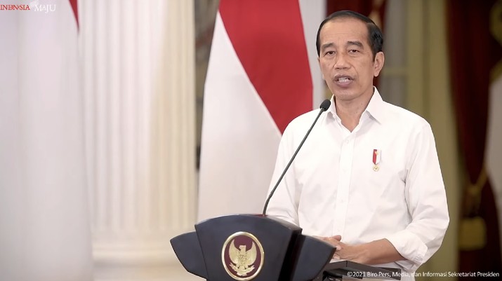  Target Jokowi : Akhir Bulan Ini 100 Juta Orang Harus Divaksin