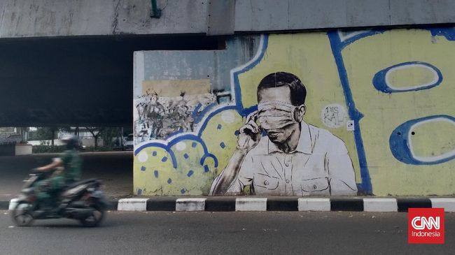 Polisi Buru Pembuat Mural Pria Mirip Jokowi di Bandung
