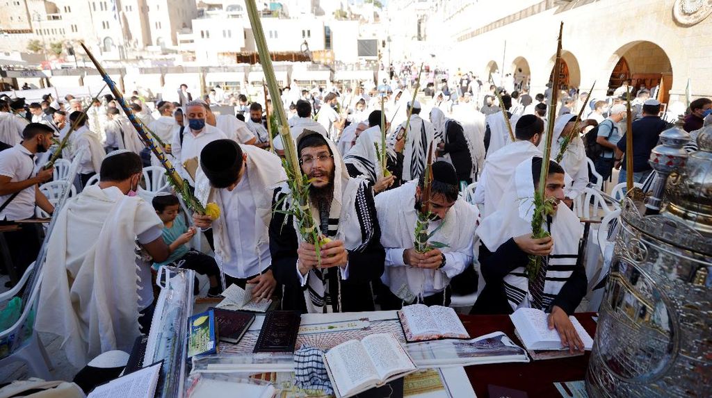 Saudi Ubah Buku Sekolah soal Yahudi-Kristen: Hapus Narasi Musuh Islam