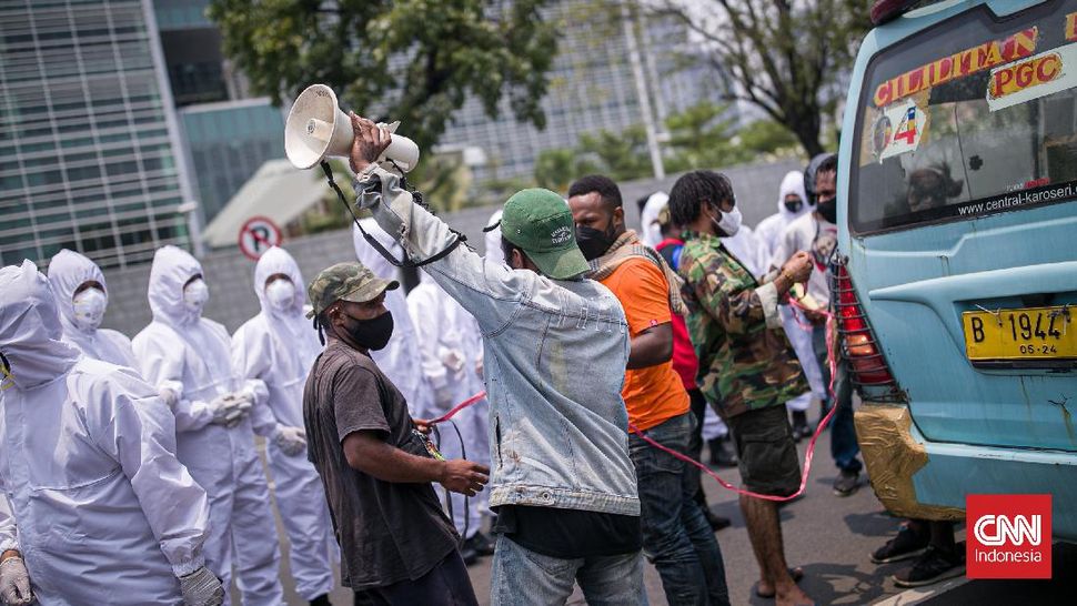 Demo Mahasiswa Papua di Kedubes AS Dibubarkan, 17 Ditangkap