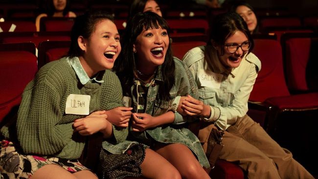 #(Ceritanya)Review Film - A World Without: Sekte Elit Pengabul Mimpi Para Remaja