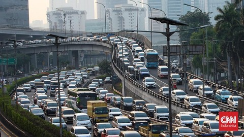Pj Gubernur soal Macet Jakarta: Jangan Beli Mobil Banyak-banyak