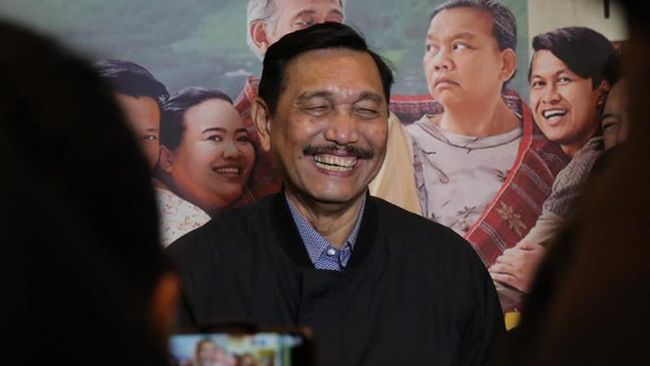 Luhut soal Harga BBM Naik: Sakit Tapi Hanya Sebentar