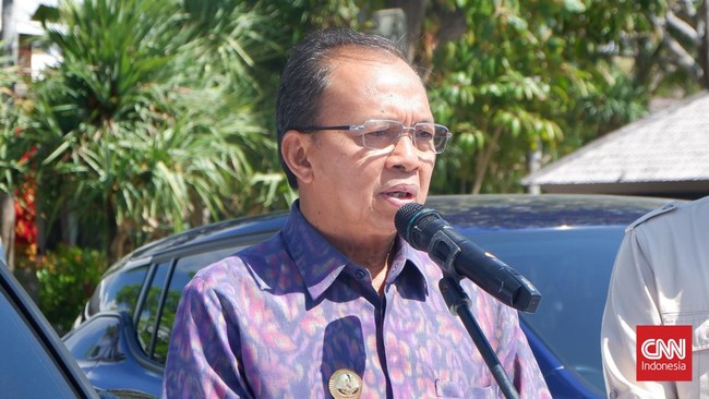 Gubernur Bali Usulkan Cabut Visa on Arrival Bagi WN Rusia dan Ukraina