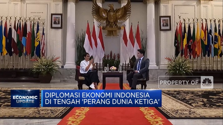 Menlu Retno Buka-bukaan soal Klaim Tumpang Tindih di LCS