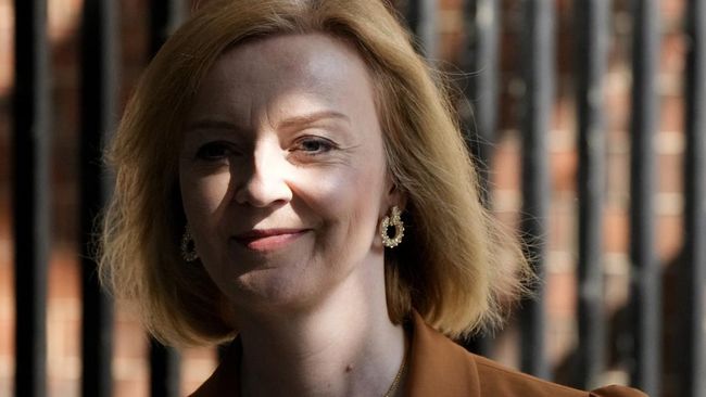 Telepon Zelensky, Liz Truss Janji Dukung Penuh Ukraina Lawan Rusia
