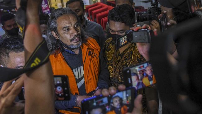 Yosep Parera, Pengacara Perintis Rumah Pancasila Jadi Tersangka KPK