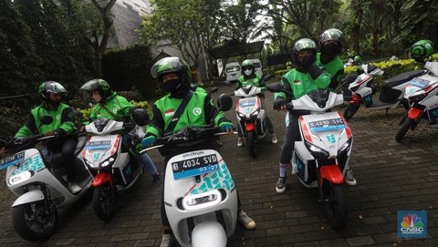 Perusahaan Motor Listrik Keponakan Luhut Pakai LFP, Ini Alasannya