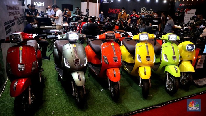 Luhut Mau Subsidi Motor Listrik, Kantor Sri Mulyani Kaji Dulu