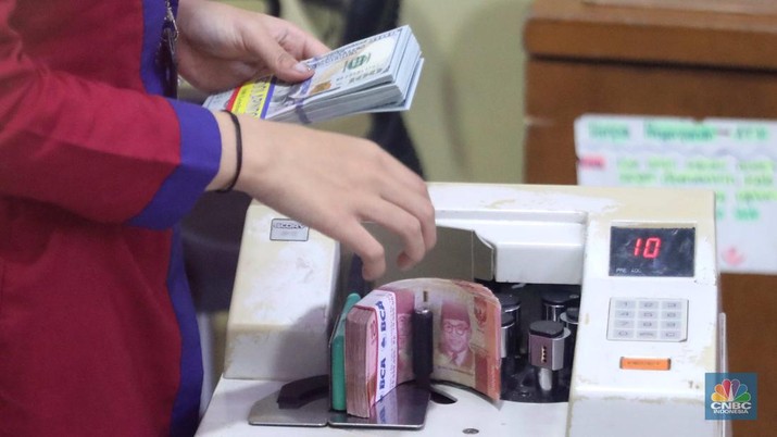 Sempat Kembali ke Atas Rp 14.900/US$, Rupiah Balik Menguat!