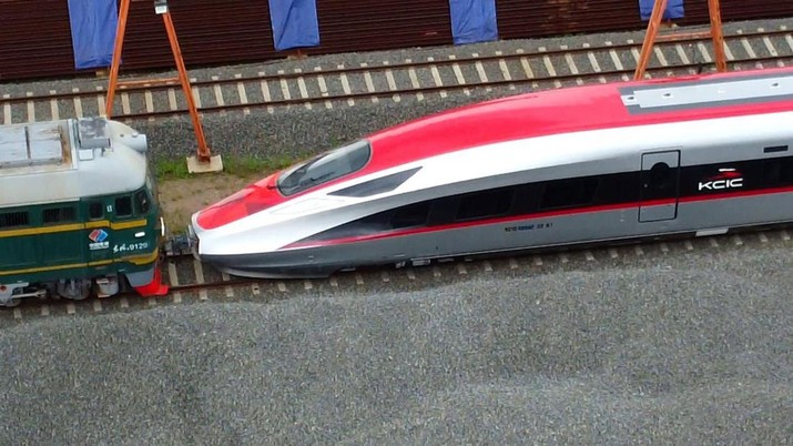 Proyek Dikebut! Kereta Cepat JKT-BDG Diresmikan 18 Agustus