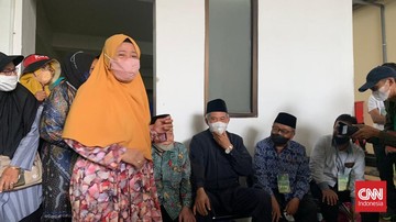Ibunda Bechi Terdakwa Perkosaan Sebut Kasus Anaknya Ulah Jin Tomang