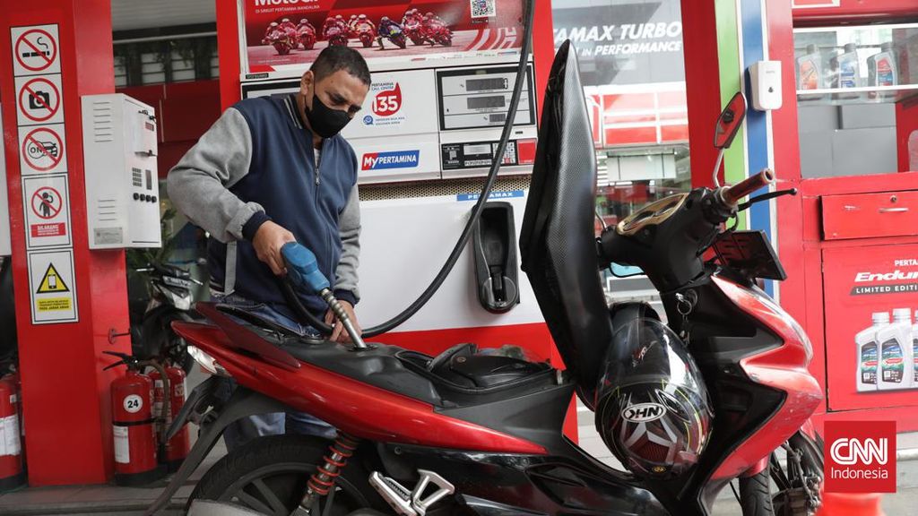 Pertamina Ungkap Alasan BBM RI Lebih Mahal dari Malaysia