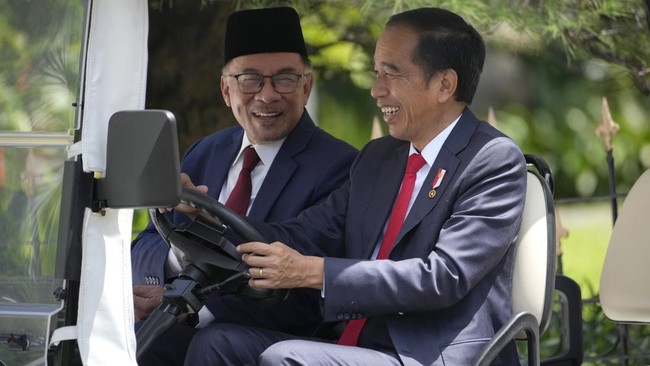 jokowi-minta-negosiasi-batas-ri-malaysia-dipercepat-mumpung-pm-anwar