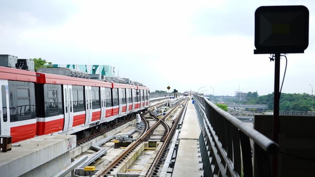 Erick Sebut LRT Jabodebek Bakal Beroperasi Kuartal III Tahun Ini