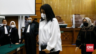 Kasasi MA Sunat Hukuman Putri Candrawathi dari 20 Tahun Jadi 10 Tahun